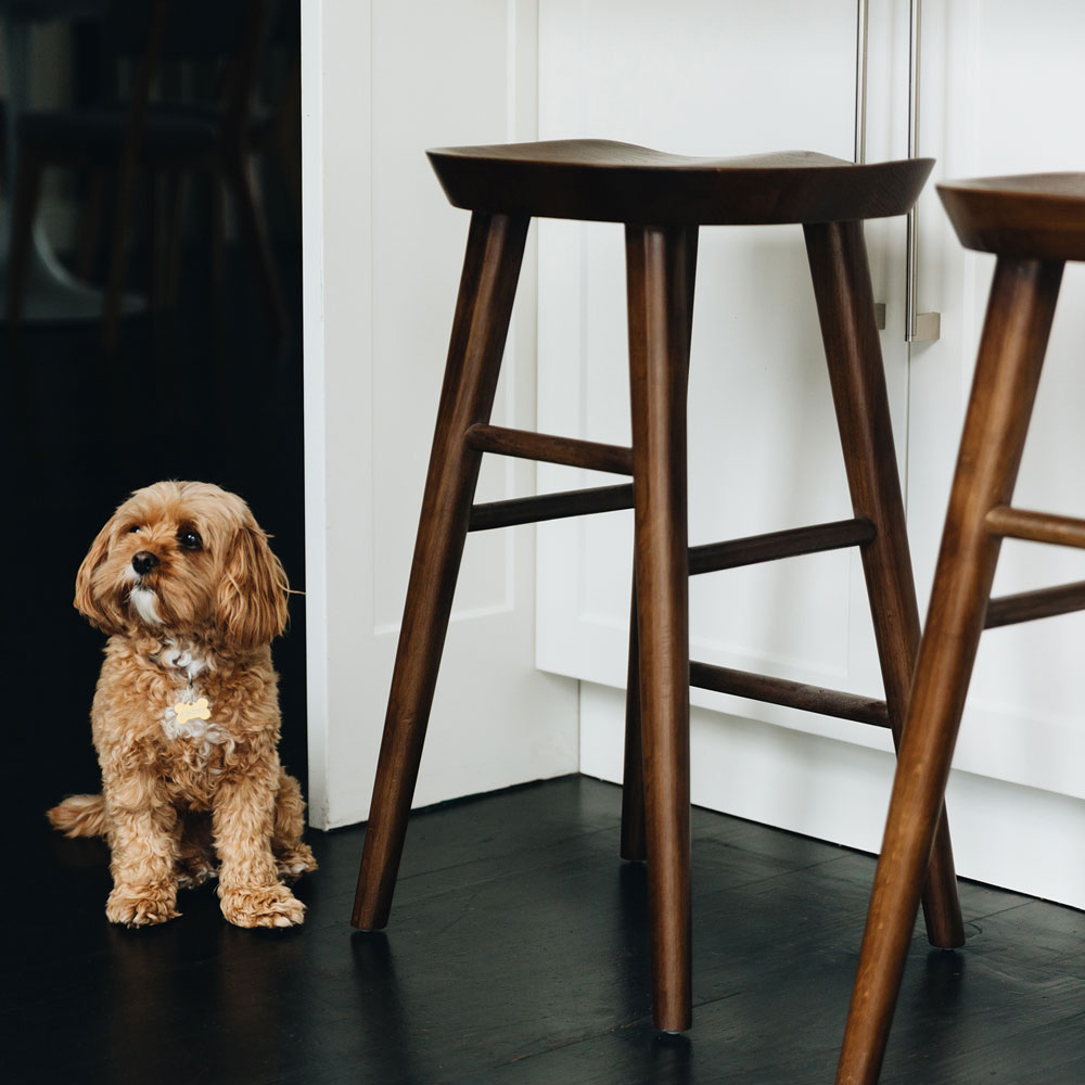 Fuji Barstool Deep Oak (W39 D37 SD32 SH65CM)