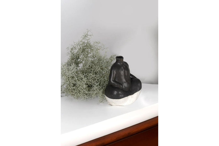 Manola Decor Bud Vase Blk/Wht Glaze