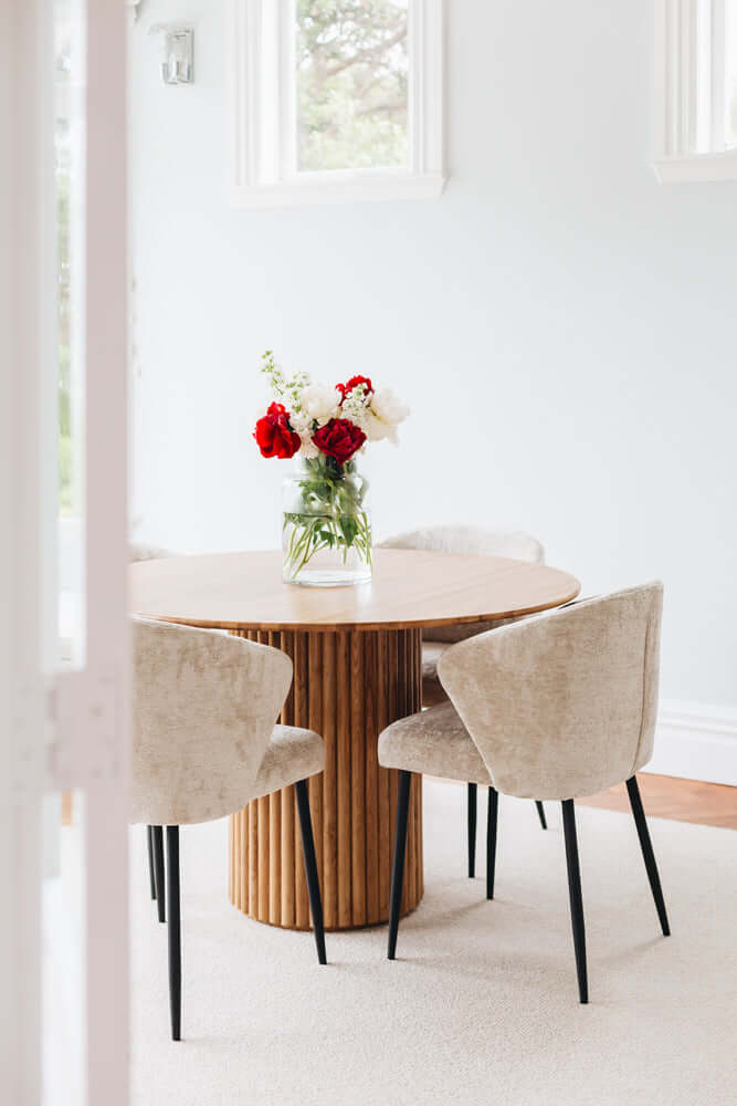Rho Dining Table 120rd (Natural Oak)