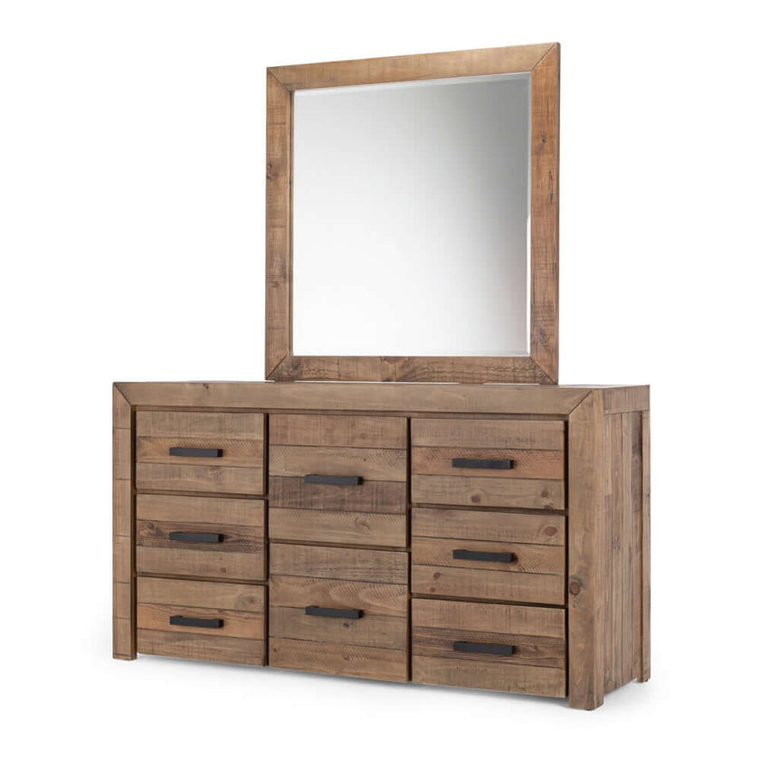 Raglan Dresser