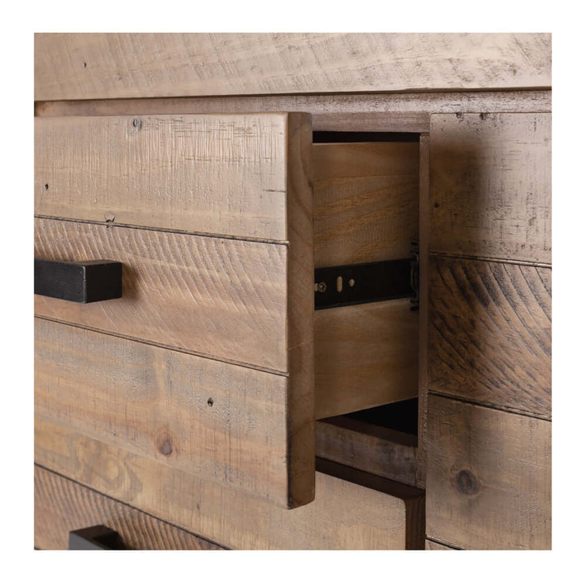 Raglan Chest