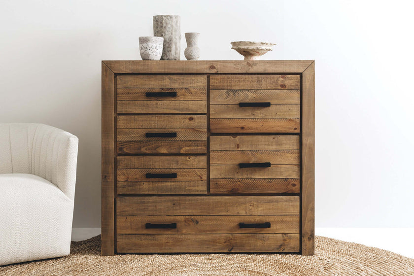Raglan Chest