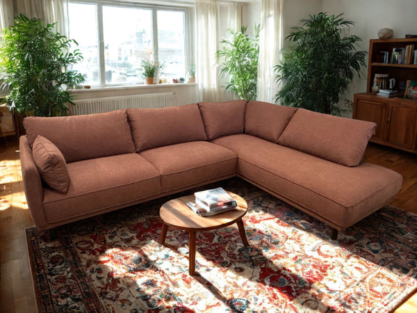 Molly Sofa with Chaise